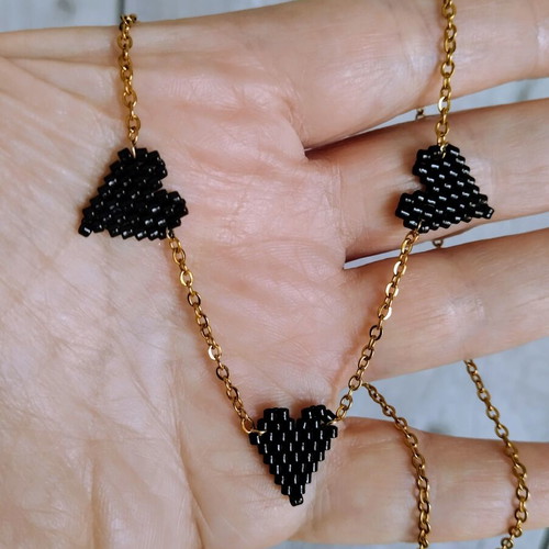 Steel necklace with three black Miyuki hearts made to order