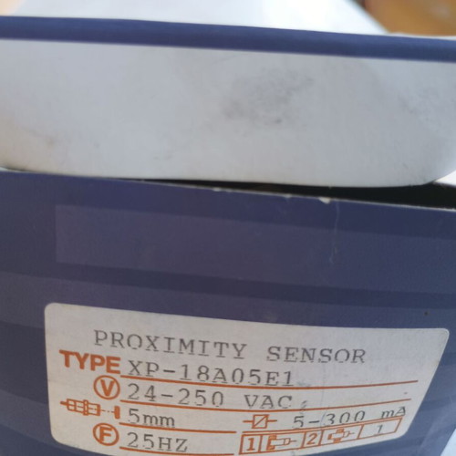 KFPS XP-18A05E1 Proximity Switch Inductive Sensor new