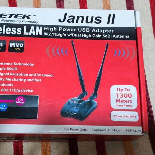 Geetek Janus II WiFi antenna used, enhanced signal reception 1300 meters