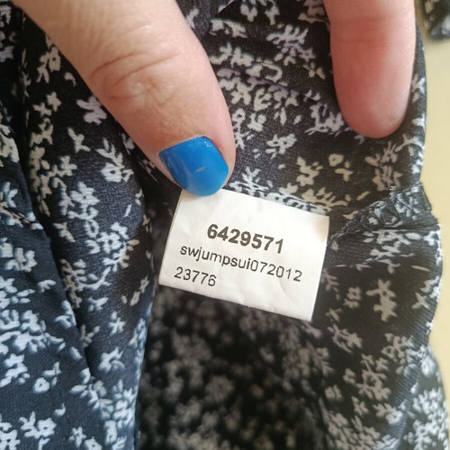 Shein one-piece shorts like new, off-shoulder, black and white