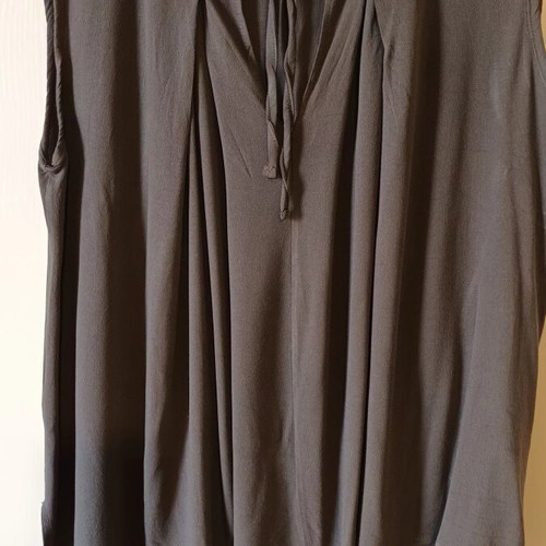 Celestino blouse khaki with pleats like new, fits up to XXL