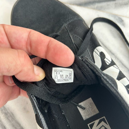 Vans old school kids shoes size 38.5 like new, black