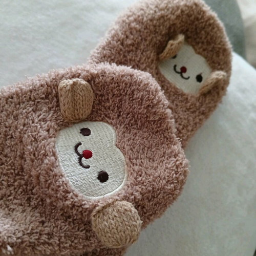 Oysho gift set socks beige new with anti-slip grips