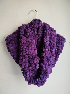 Handmade knitted neck scarf like new, purple shades