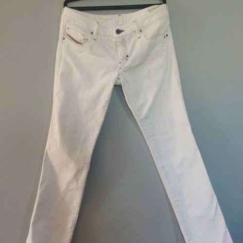 Diesel white straight-leg jean like new, size 29