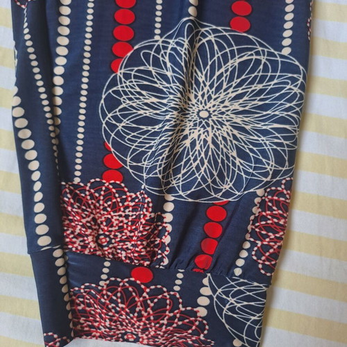 Printed women's jogger pants size M like new