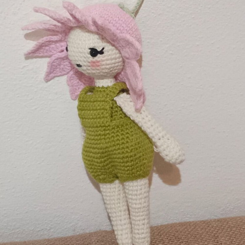Knitted Loludoneraida Amigurumi Doll new with detachable accessories 19cm