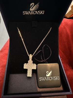 Swarovski women's silver cross necklace
