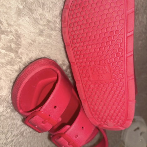 Zara baby soft sandals new, coral size 22 EU