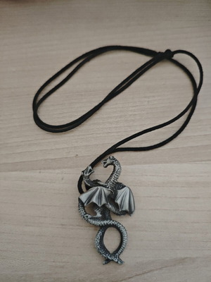 Metal Gemini Dragons Pendant like new