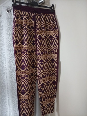 Summer printed pants used, size small/medium, beige and purple