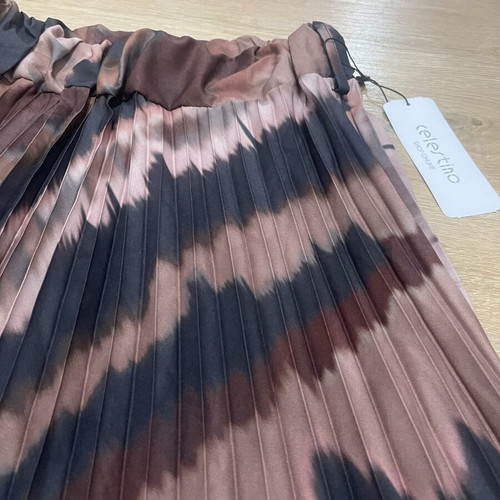 Celestino brown skirt size M, new with tag