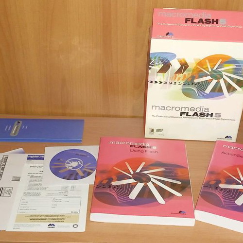 Macromedia Flash 5 used for collectors