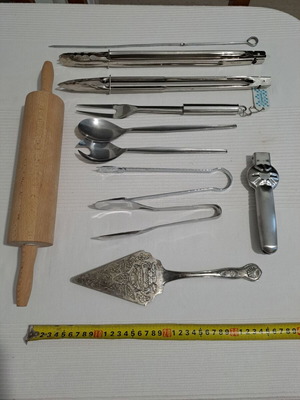 Kitchen utensils set like new, 12 pieces