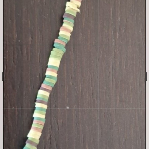 Summer necklace length 46 cm with chain like new, green