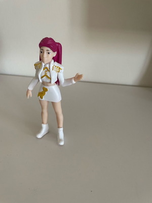 Huntrix Demon Hunters Mira Rumi figure new, 11 cm