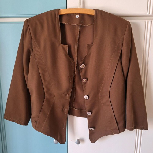 Vintage jacket used brown with padding and button details