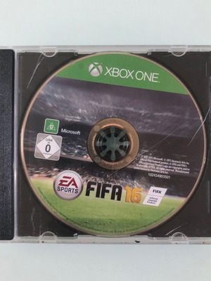 FIFA 16 Xbox One CD in excellent condition