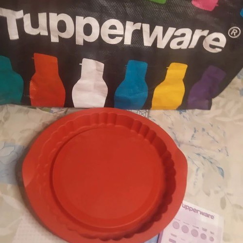 Tupperware red silicone cake and tart mold
