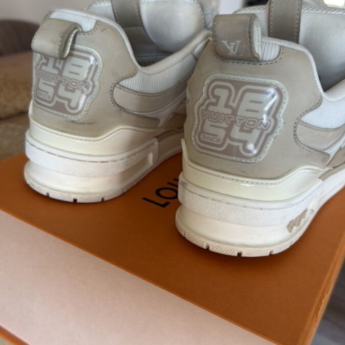 Louis Vuitton Skate Sneakers size 43 like new, beige and white