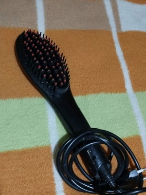 Electric hairbrush like new, suitable for curly and wavy hair