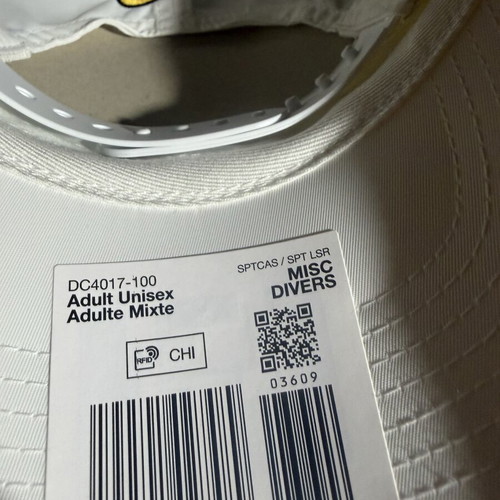 Nike TN cap new, black and white