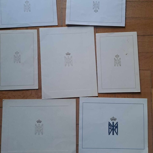 Royal New Year Greeting Cards like new, set of 7