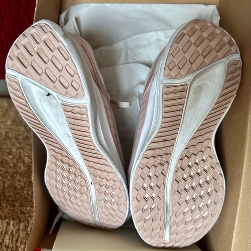 Nike athletic shoes like new, size 38, pink