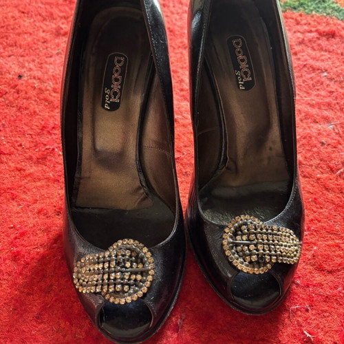 Peep toe pumps used, black with gold heel size 37