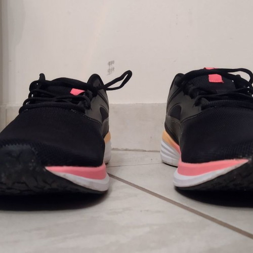 Puma athletic shoes size 44 like new