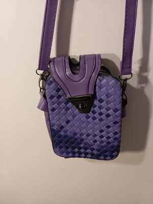 Tonny Black small purple shoulder bag like new, faux leather