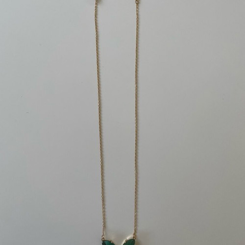 Pendant necklace like new with transparent zircon butterfly