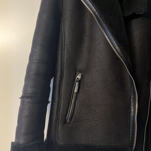 Stradivarius black jacket like new with synthetic fur lining