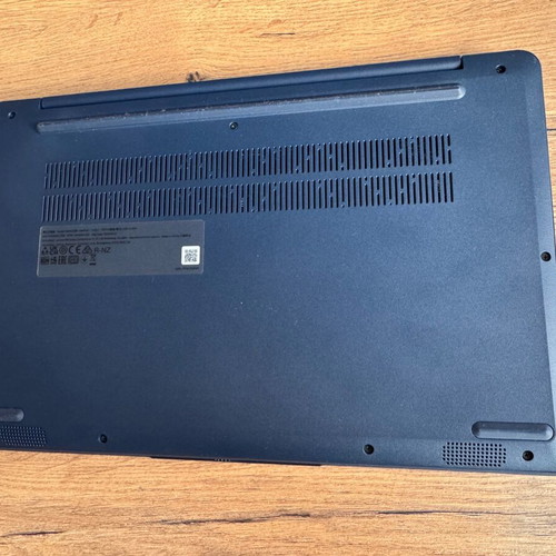 Lenovo IdeaPad Slim 1 μεταχειρισμένος φορητός υπολογιστής με Intel Celeron, 4GB RAM, 128GB SSD