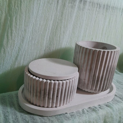 Soy wax candles in handmade plaster holders new