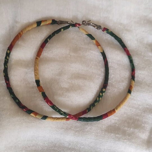 Earrings with African print used, 8cm diameter, colorful