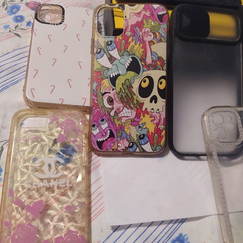 Phone cases like new, pack of 7 for iPhone 11