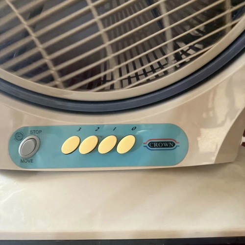 Crown fan like new, fully functional and rotating
