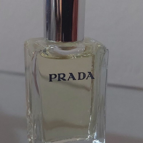Prada Infusion d'Iris Eau de Parfum mini 5 ml like new