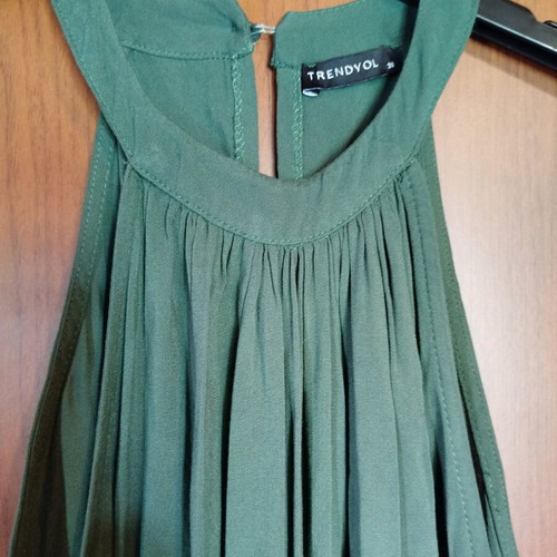 Midi dress halter neck green Trendyol used, size M