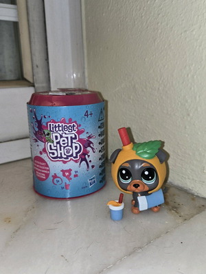 Littlest Pet Shop Thirsty Pets Dog new (Orange juice) #4-153