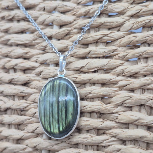 Labradorite Oval Shaped Silver 925 Necklace with Steel Chain new