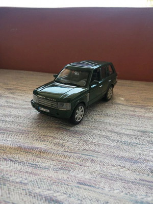 Welly Range Rover метален модел тъмнозелен като нов