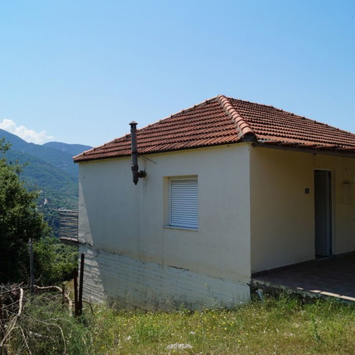 Detached house 60 m² with 5000 m² plot in Tsouka Evrytania, lake view