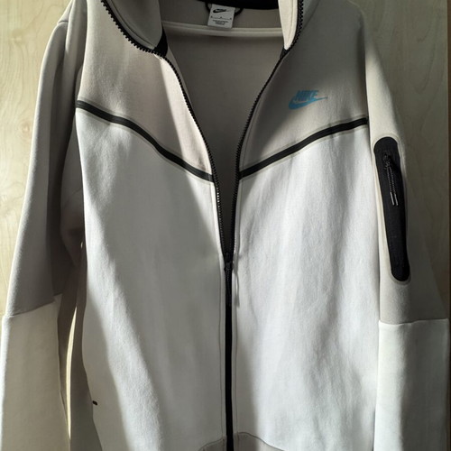 Nike Tech Fleece jacket medium size like new, turquoise details