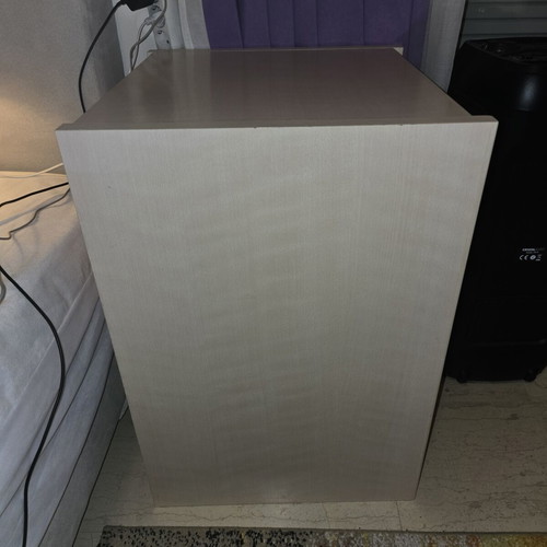 Modeco nightstand with 2 drawers used