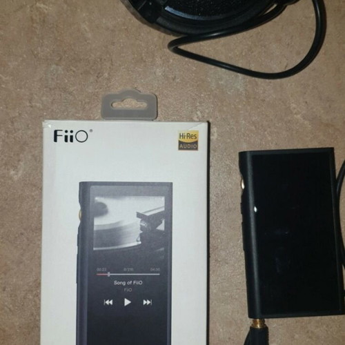 FiiO M9 music player like new, high-resolution digital audio