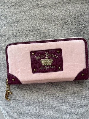 Juicy Couture Wallet like new, pink velour with burgundy trim