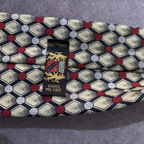 Silk tie like new