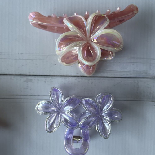 Hair clips new, set
